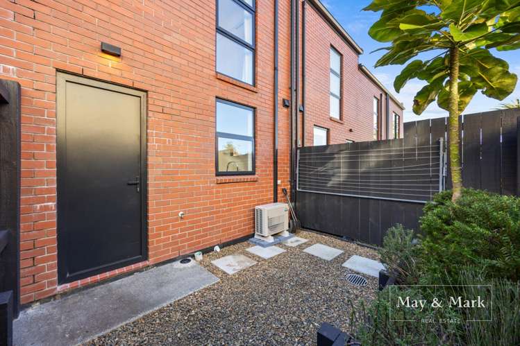 7 Puhua Lane Mount Roskill_21