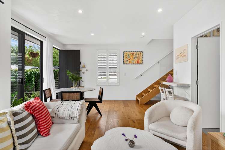 1/4 Glen Atkinson Street St Heliers_12