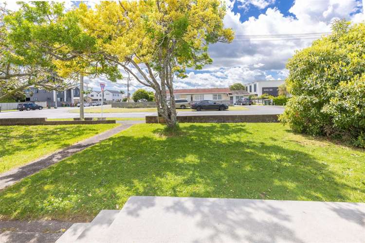 69 May Street Hamilton East_28