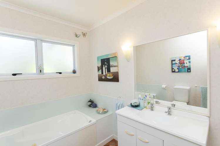 136A Main Road Makaraka_15