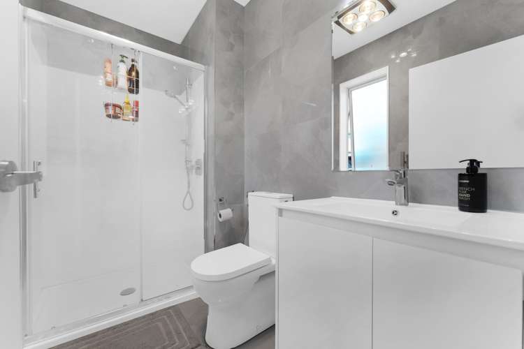 13 Hollowout street Takanini_12