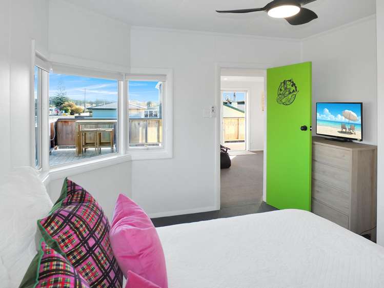 53 Pratt Avenue Foxton Beach_12