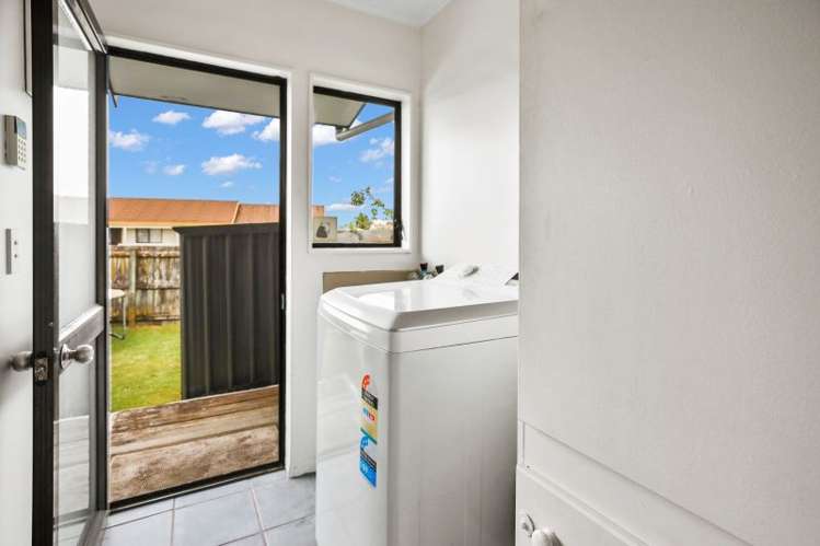 12 Kentucky Crescent Nawton_23