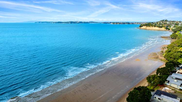 2a Laurie Street Red Beach_18