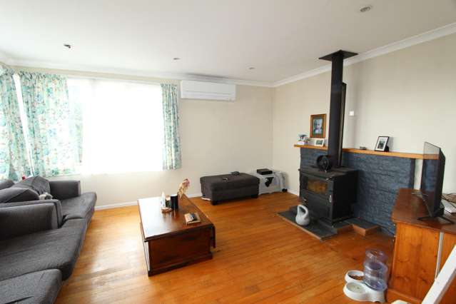 16 Dunbar Place 11139_1