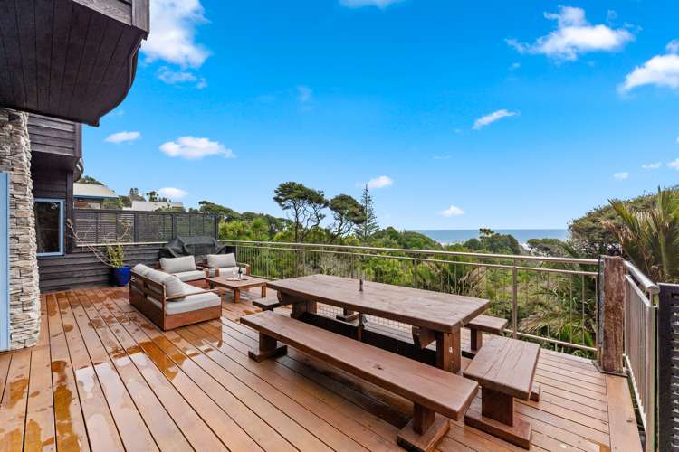 84 Domain Crescent Muriwai_21