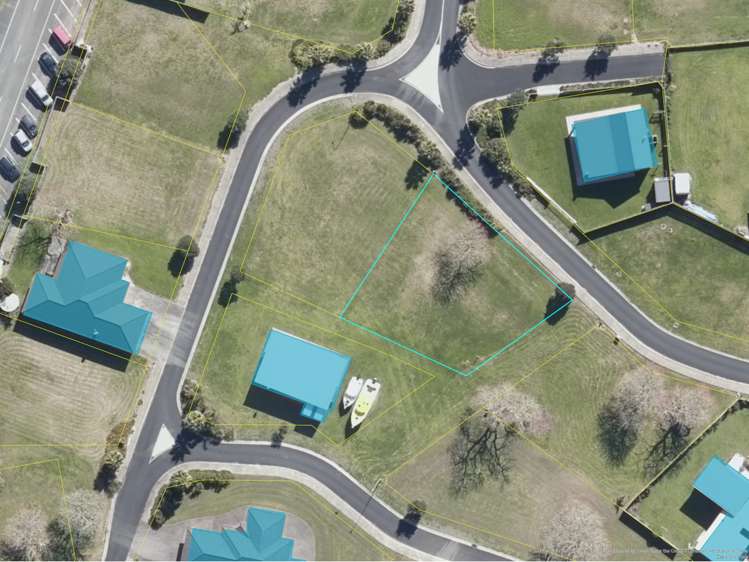 14 Flame Tree Lane Taipa_10