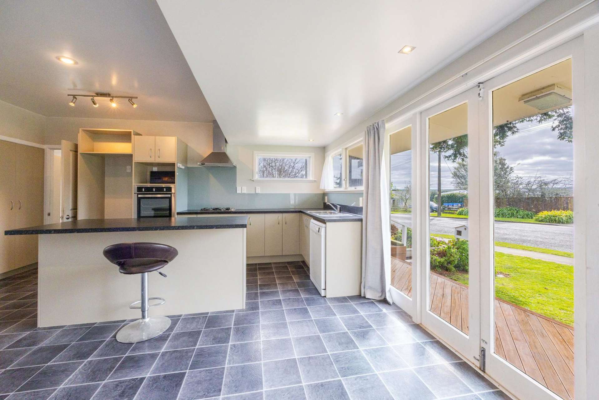 2A Smith Street Waipukurau_0