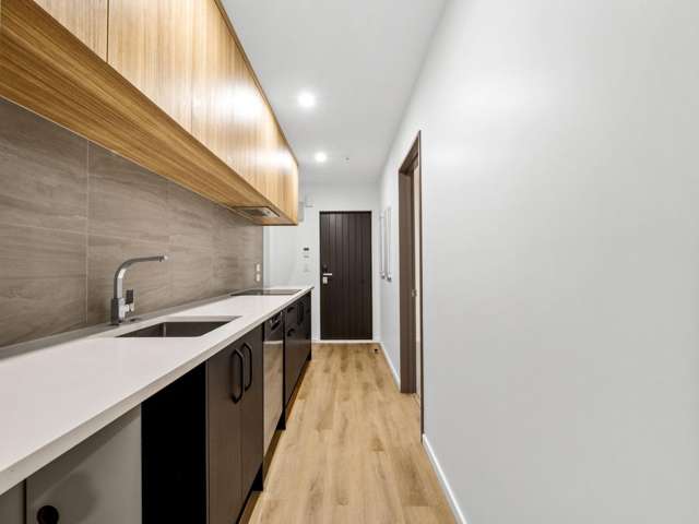 2/15A Bunyan Street Waltham_3