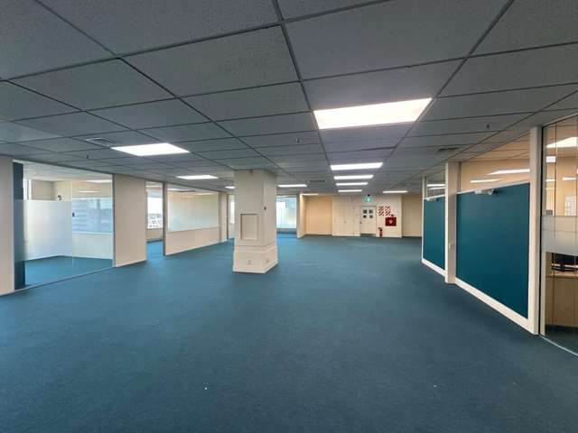 20 Amersham Way City Centre_4