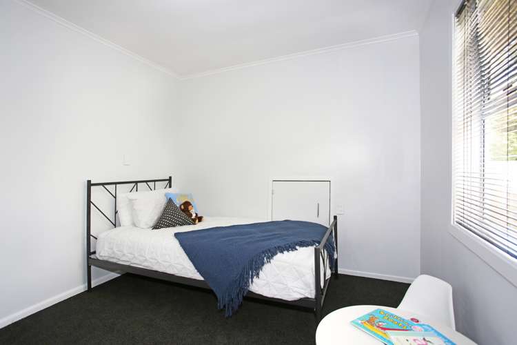 21 View Road Papakura_12