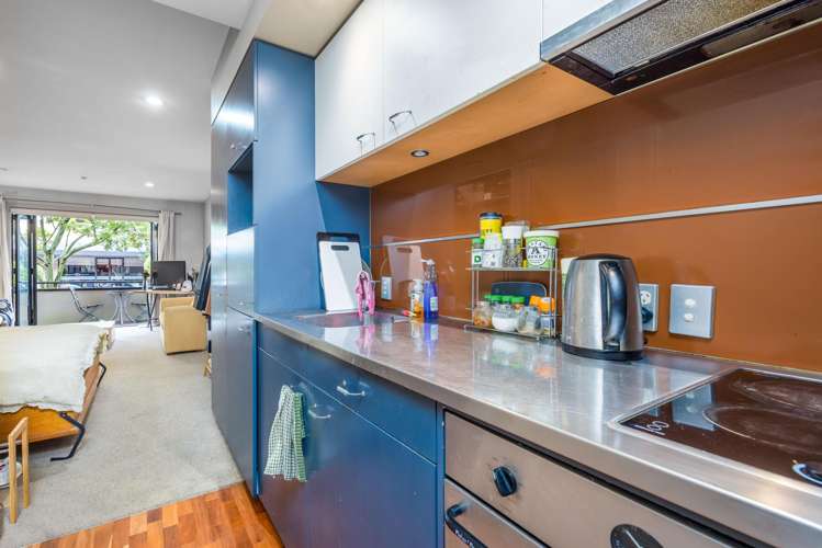 GJ/20 Pakenham Street East Auckland Central_5