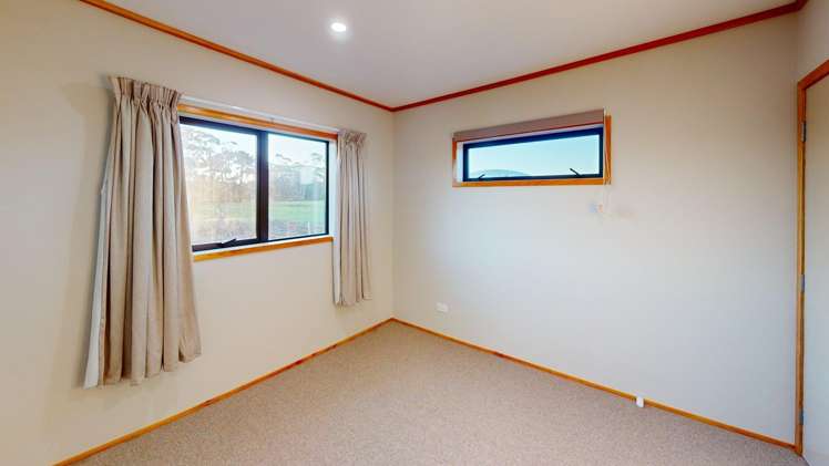  288 Lees Road Feilding_11
