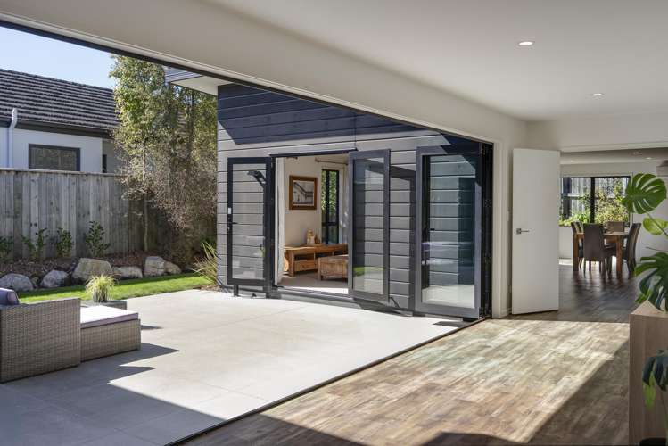 23 Pine Crest Drive Richmond_12