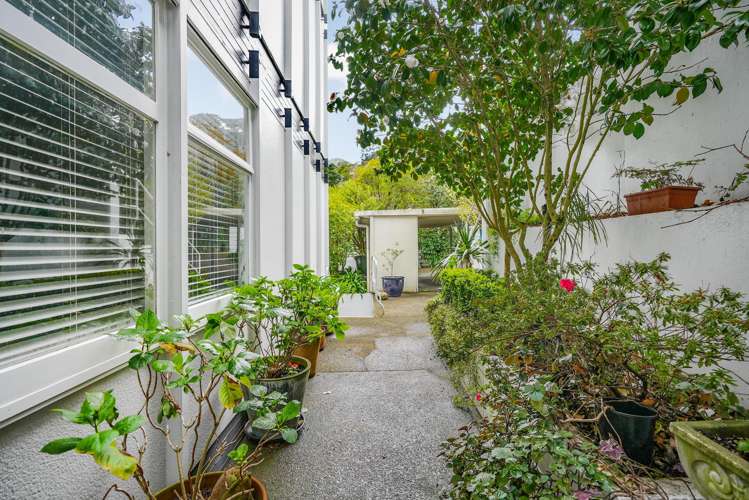 6/4 Gill Road Eastbourne_20