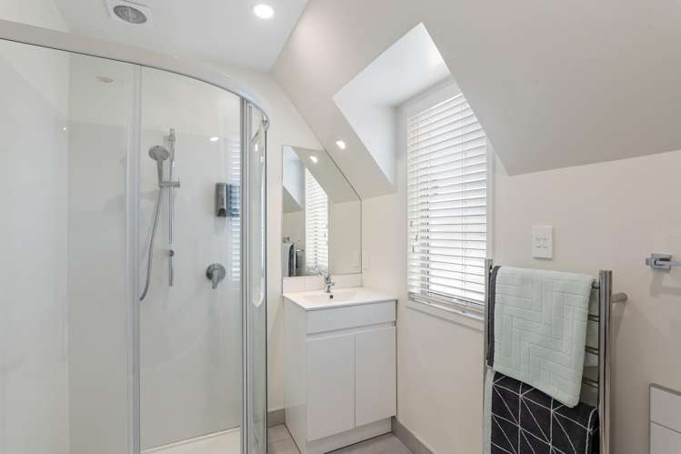 122A Office Road Merivale_18