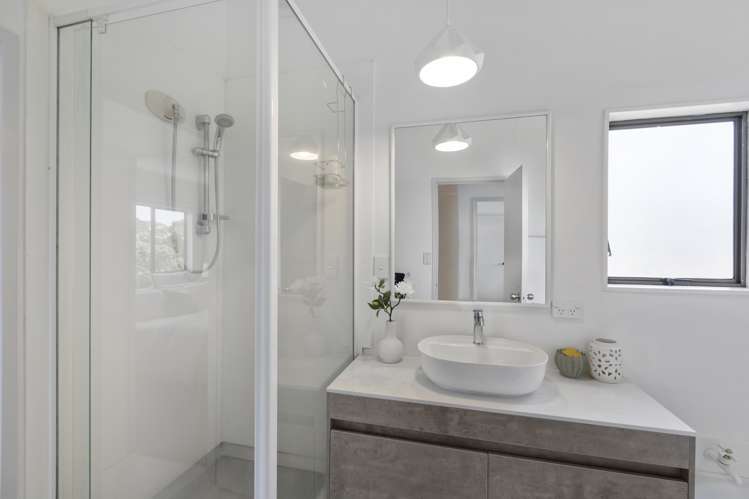 1/24 Curacao Place Half Moon Bay_13