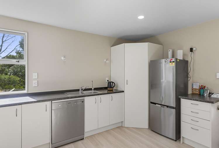 17a Epiha Street Paraparaumu_11