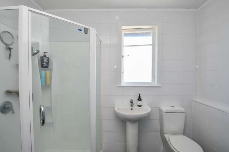 10 Fairbrother Street Carterton_21