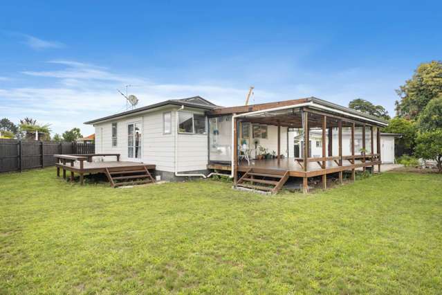 Prime Freehold Opportunity on 808m² in Takanini !!