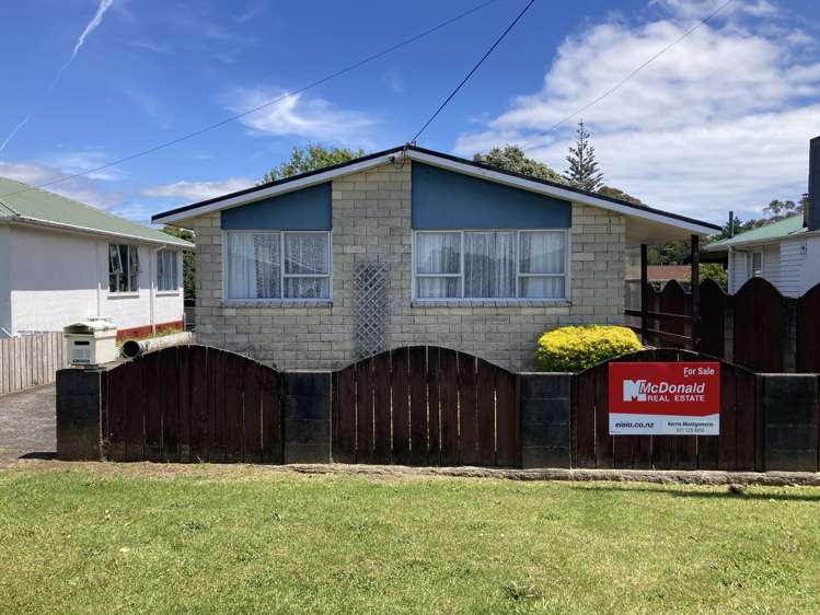79a Blake Street Waitara_13