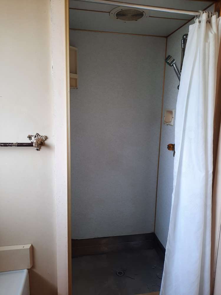 113 Gayhurst Road Dallington_15