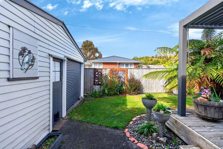 7 Totara Park Road Clouston Park_24