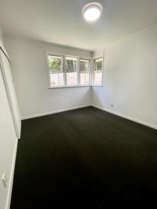 1/9a Dornwell Road Three Kings_4