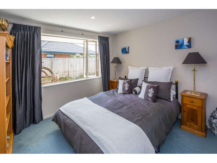 276 Southfield Drive Lincoln_9