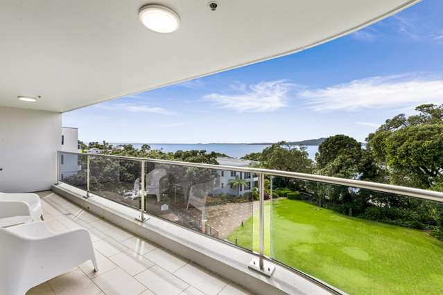 4C/173 Hurstmere Road Takapuna_3