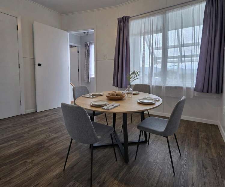 8A Devon Place Cannons Creek_9