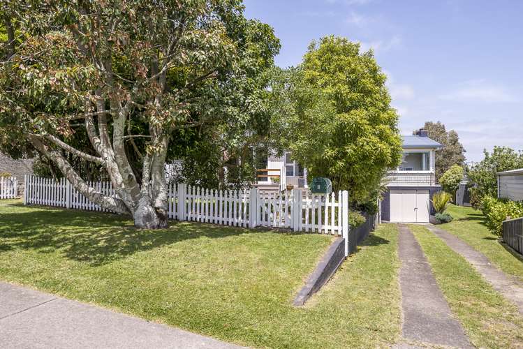 8 Ngaio Road Raumati Beach_7