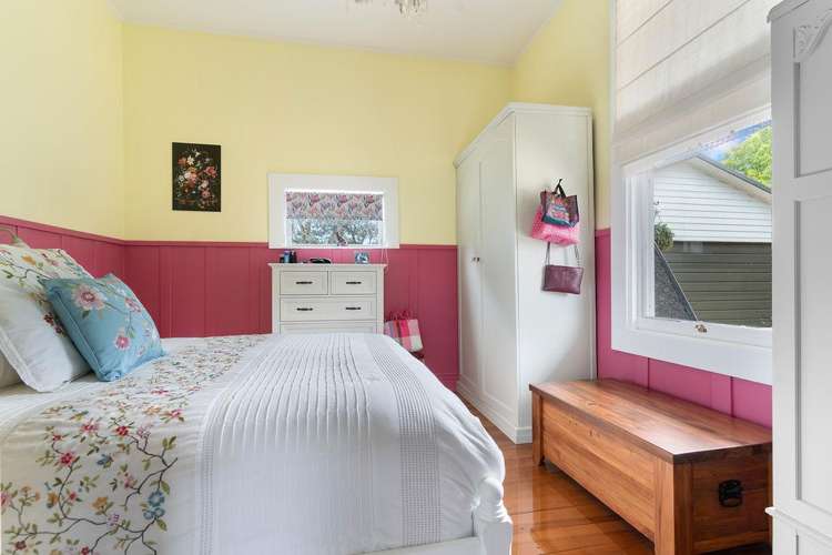 463 High Street South Carterton_11