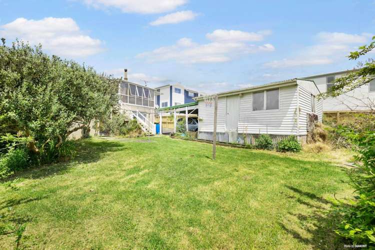 44 Kaikoura Street Henderson_3