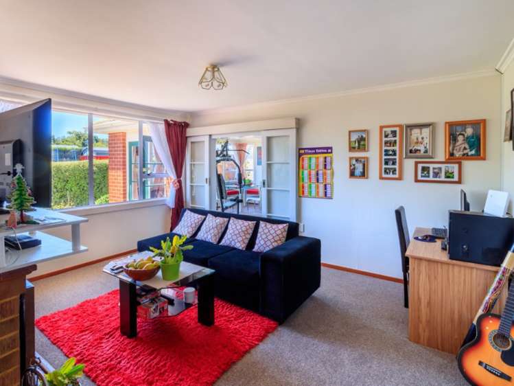 2 Pladda Street Calton Hill_8