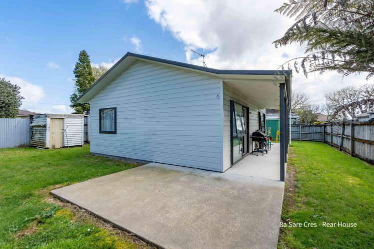 8 and 8a Sare Crescent Fairfield_20