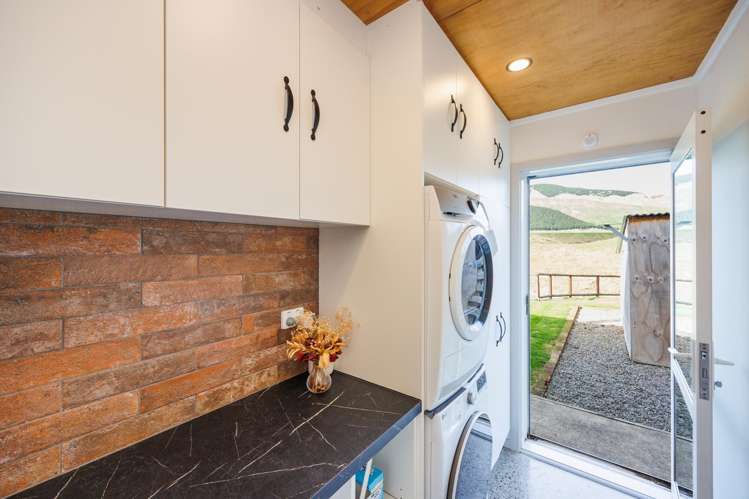 34 Highland View Drive Tokomaru_29