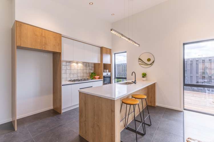 112 Scott Road_1