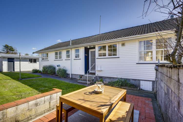 1 James Cook Street Havelock North_15