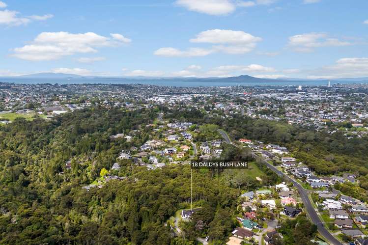 18 Daldys Bush Lane Bayview_23