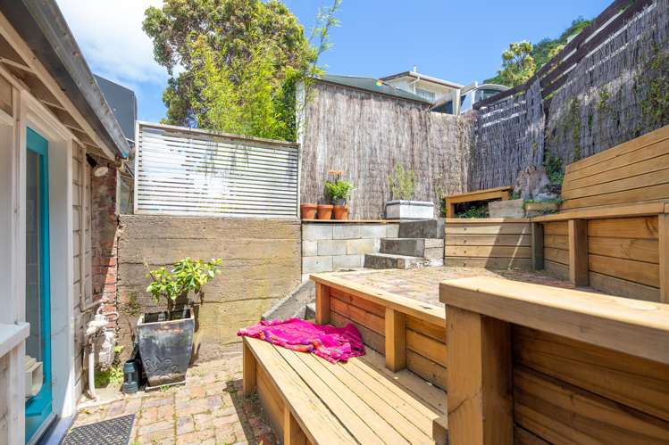 180 Sutherland Road Lyall Bay_9