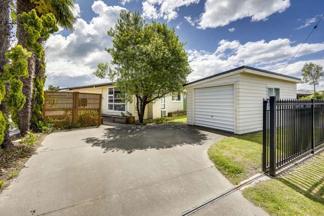 Comfort Meets Potential in Taradale Gem