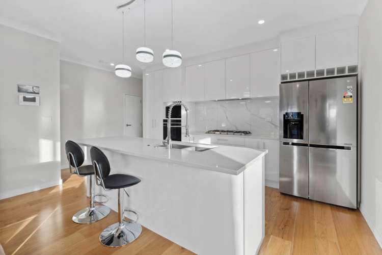 14 Lavey Road Flat Bush_10