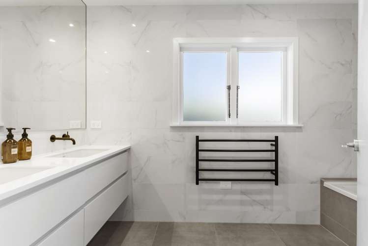 32 Tiri Tiri Road Birkdale_14