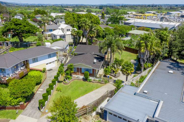 6 April Place Red Hill_17