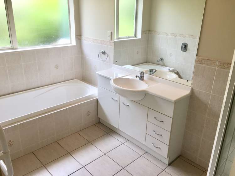 10 Newry Close East Tamaki Heights_12