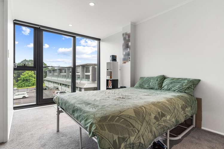 9D/30 Westward Ho Glen Eden_8