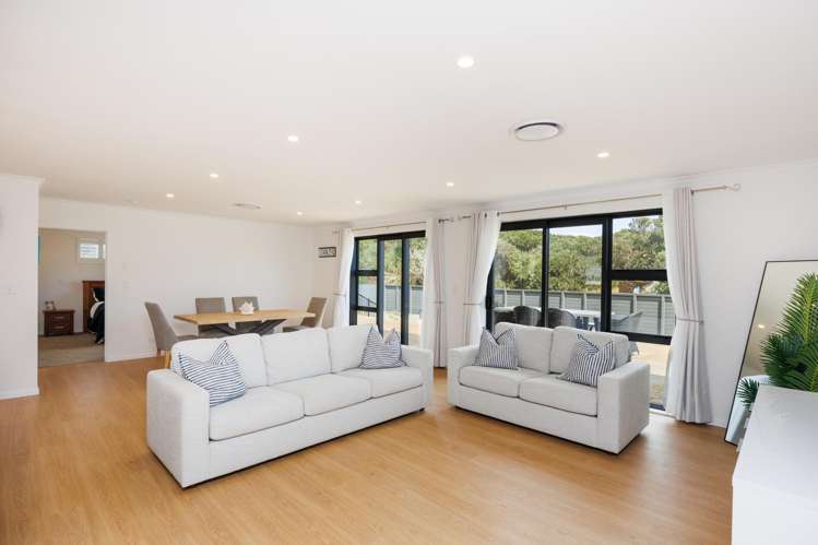 52 Hunia Terrace Himatangi Beach_8