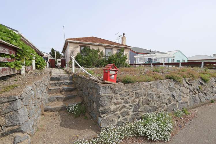 40 Blackwater Street Bluff_1