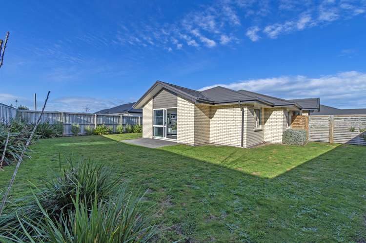 87 Sunline Avenue Lincoln_19